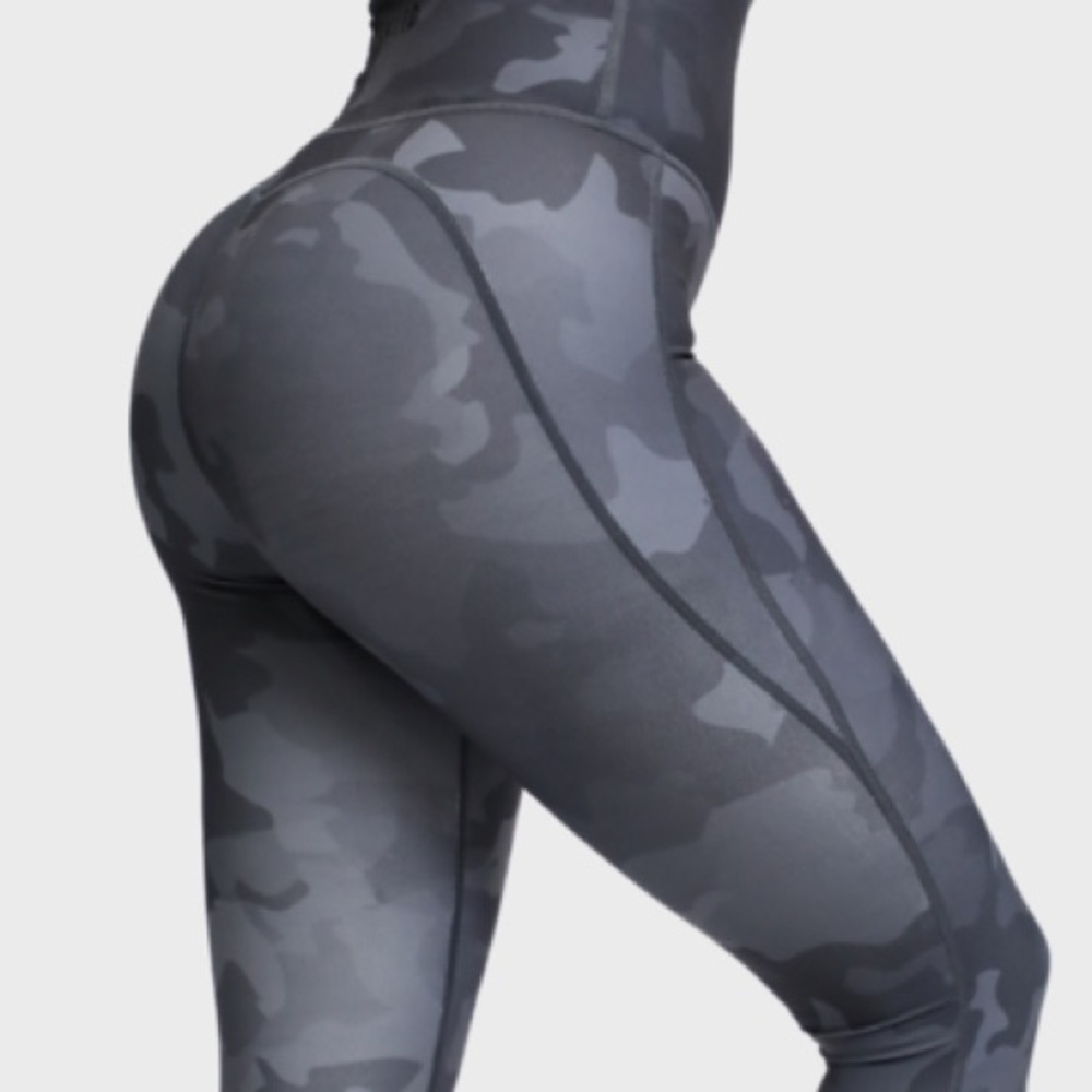 Unbowed Dark Camo Leggings